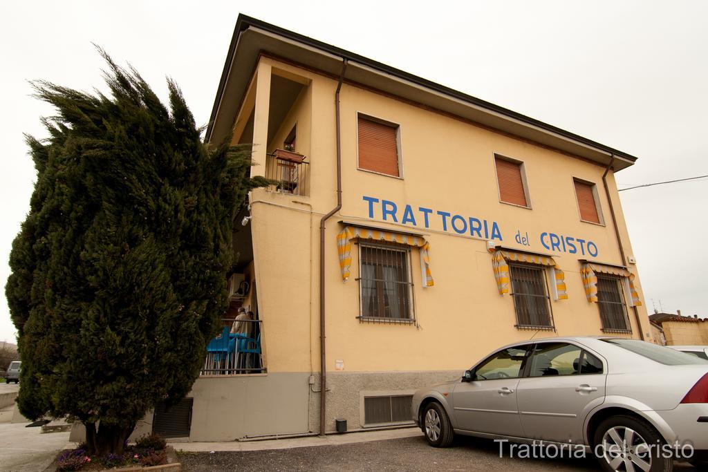 Affittacamere Trattoria Del Cristo Ospedaletto Lodigiano Bagian luar foto
