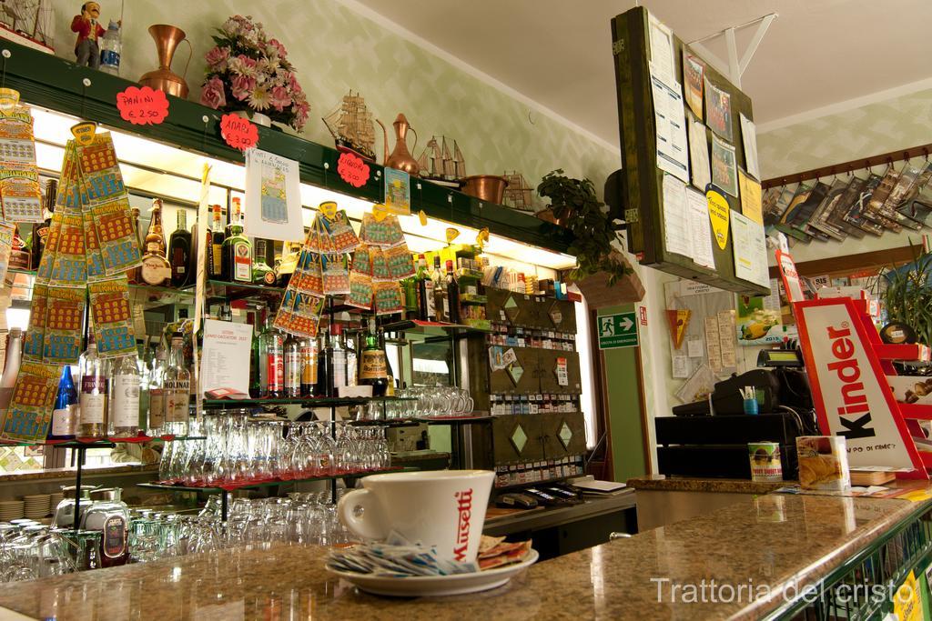 Affittacamere Trattoria Del Cristo Ospedaletto Lodigiano Bagian luar foto